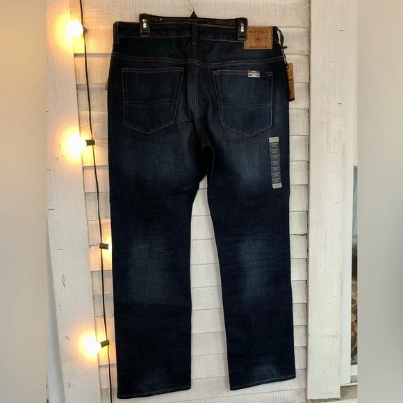 BNWT “Driven” Relaxed Straight Buffalo by David Bitton Jeans - Picture 2 of 4